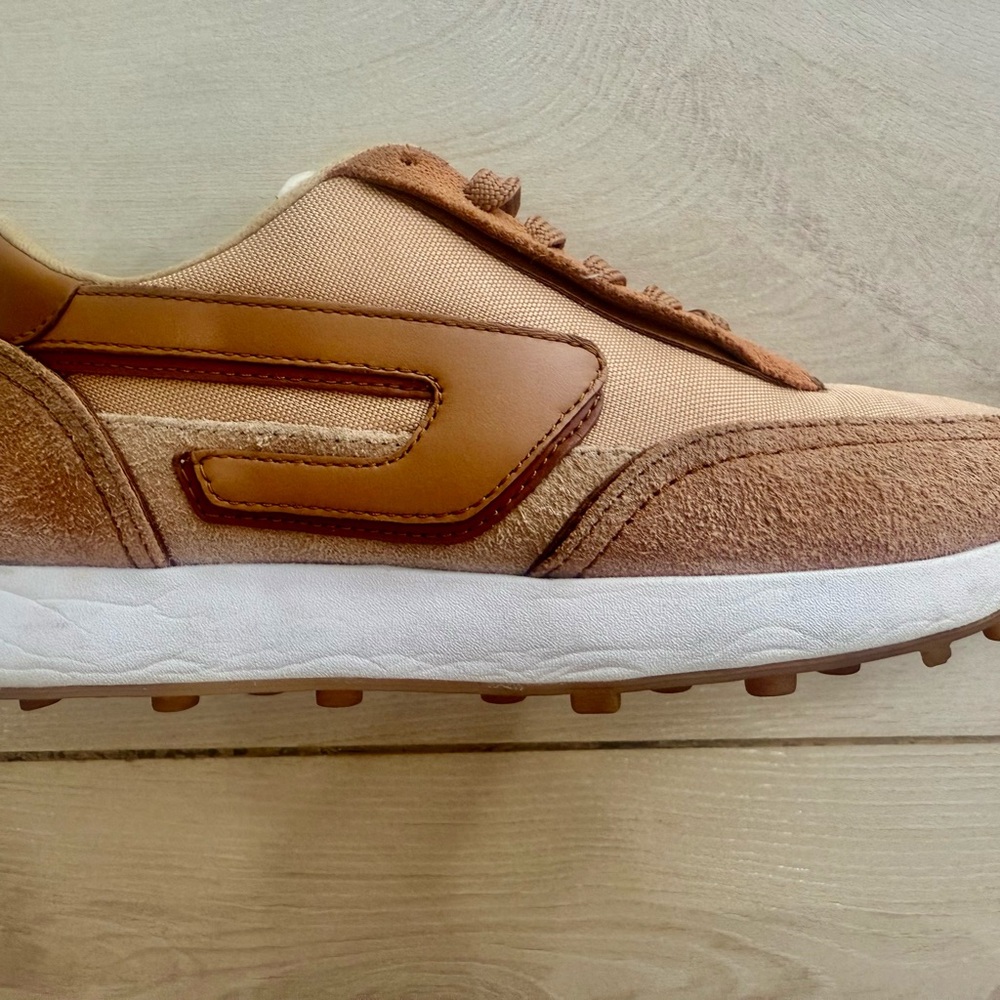 Diesel Tan Sneakers